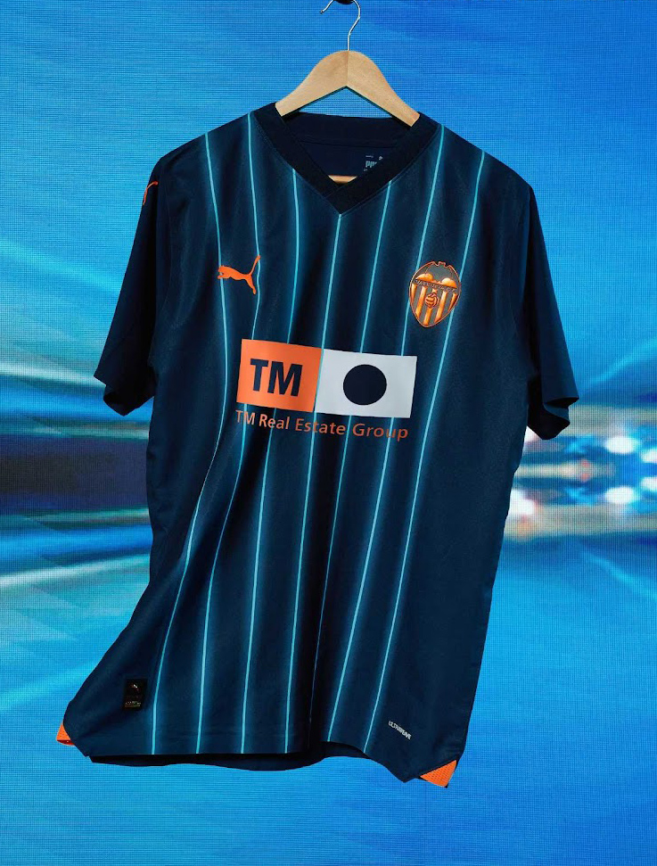 Valencia Away Shirt 2023-2024.jpg